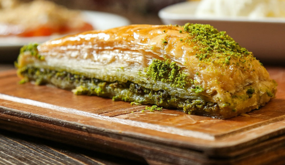 Yeşil Antep fıstıklı fıstık sarma, Nilüfer Bursa baklavacı