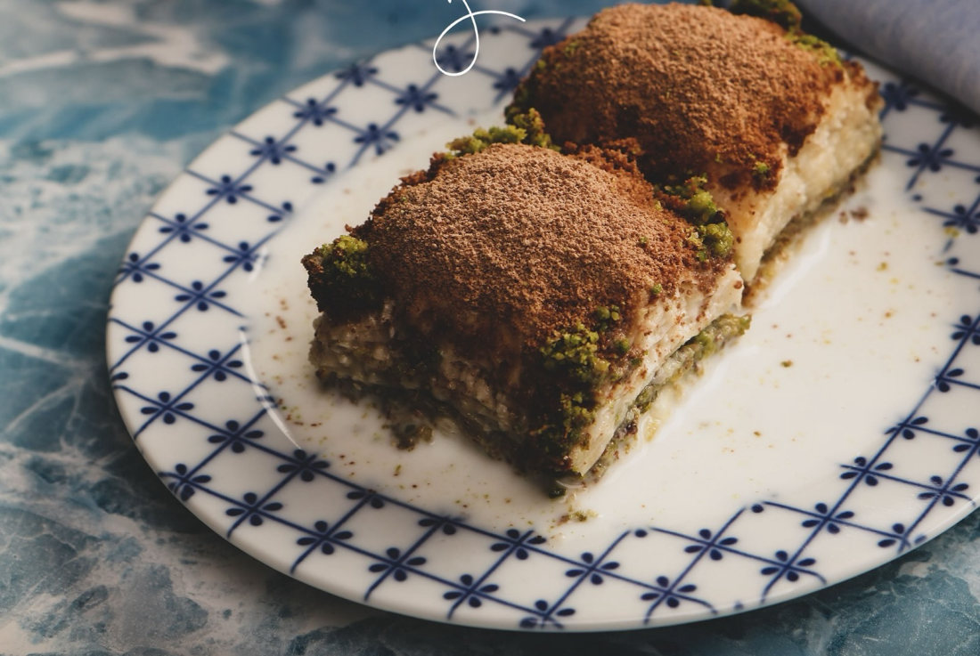 Bursa Nilüfer'de hazırlanan sütlü fıstıklı soğuk baklava